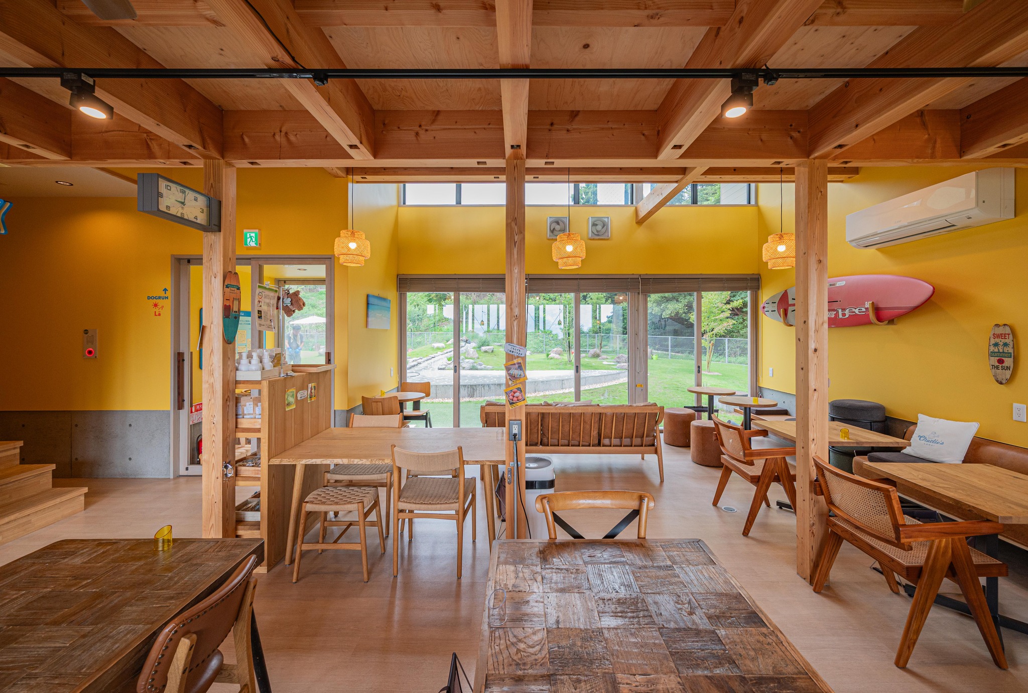 Charle’s Lanai(チャーリーズラナイ)