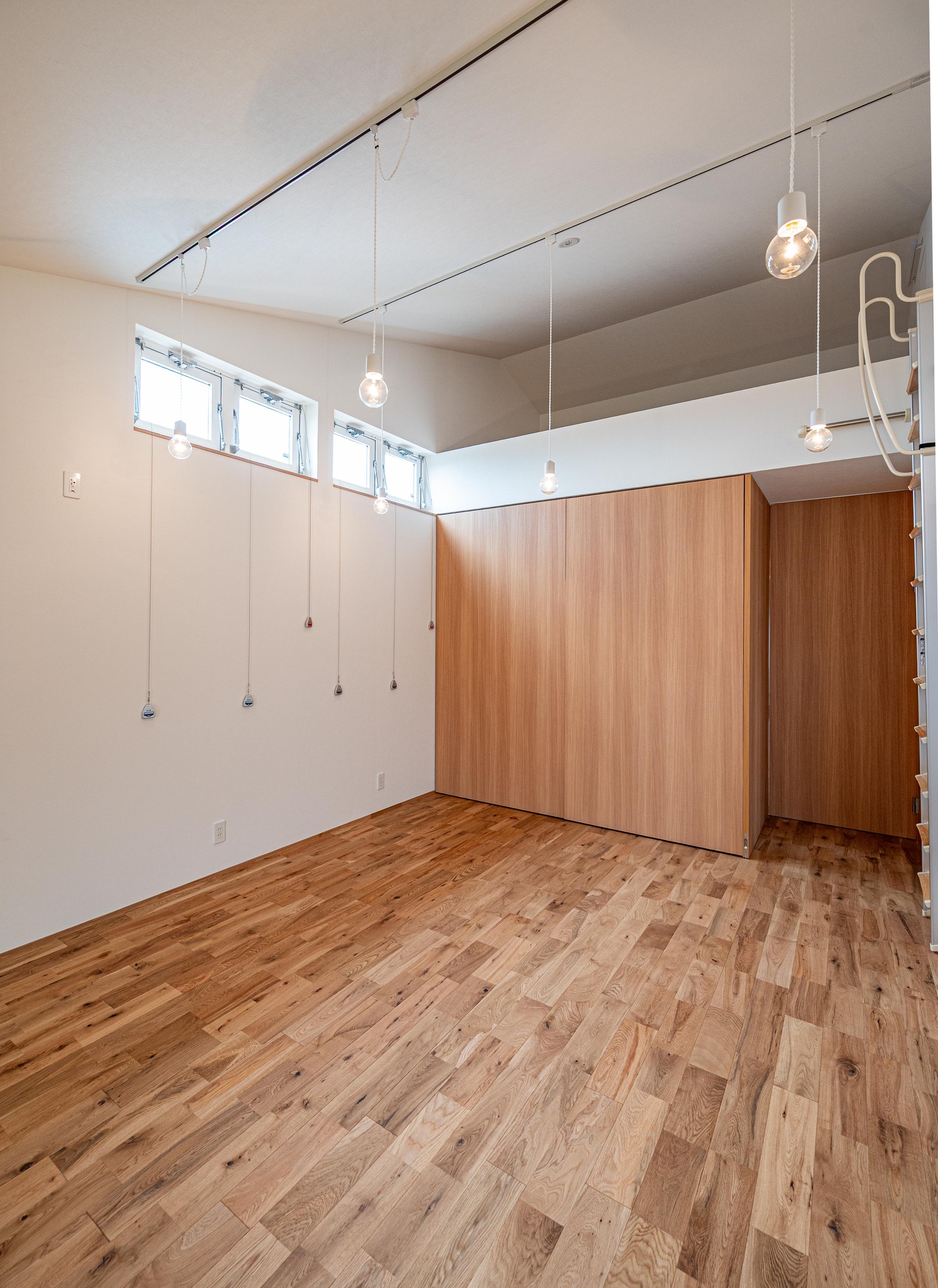 梅本美術研究所 Umemoto Art Institute